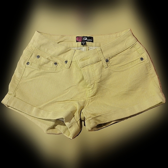 2B Bebe Pants - Like new, Bebe lime green shorts, Size 28